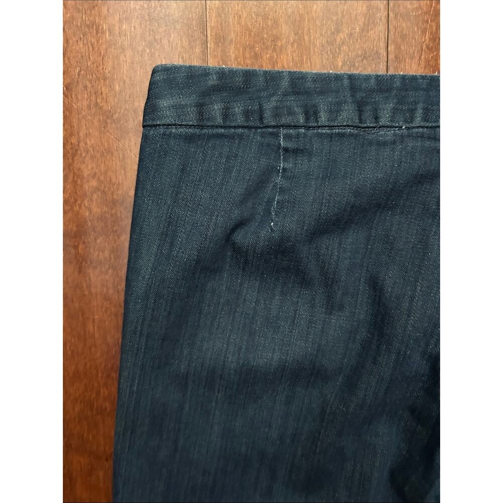 Levi's Women’s Dark Blue Slightly Flared Wide-Leg Jeans, Size 29 - Picture 8 of 11